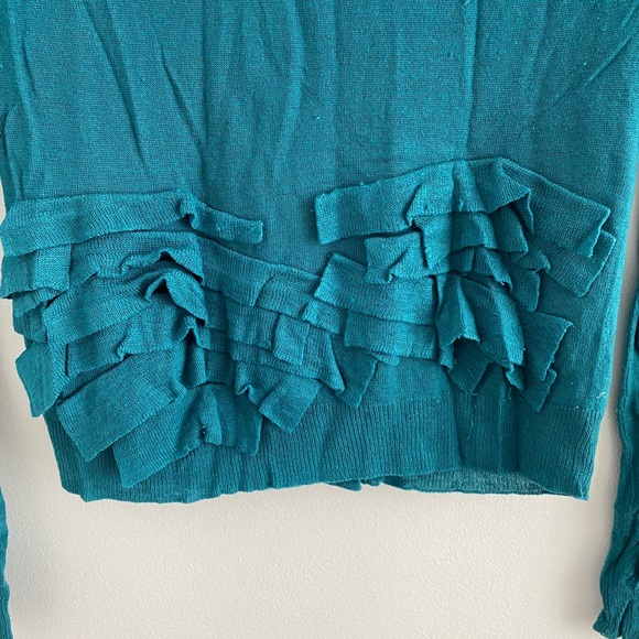 Canadian Designed Line Cardigan - Picture 5 of 15